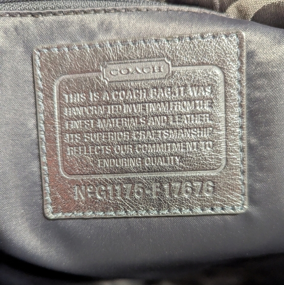 Coach Signature Gallery East West Tote Silver Metallic - Picture 9 of 11